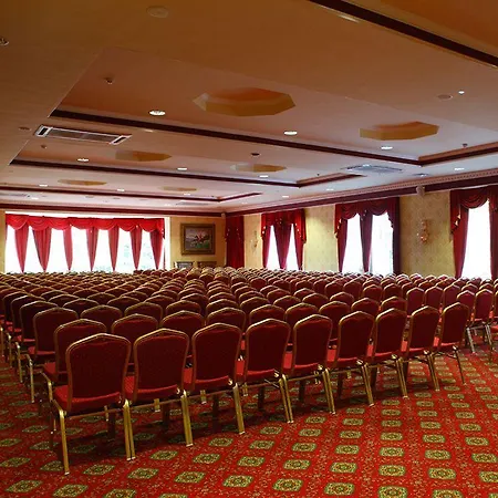 Citywest 4*