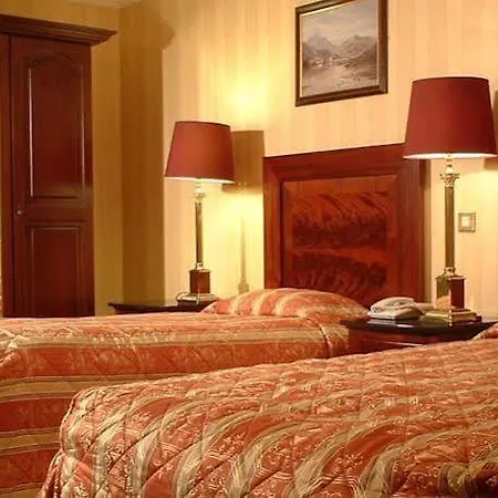 Citywest 4*