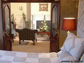 Citywest Отель 4*