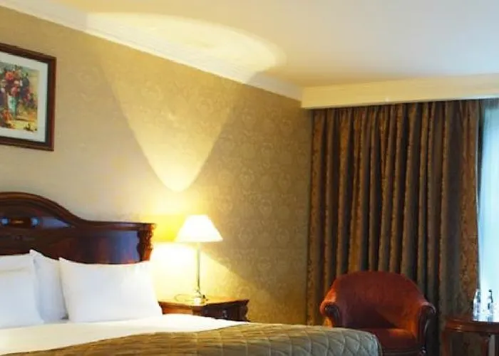 Отель Citywest Saggart